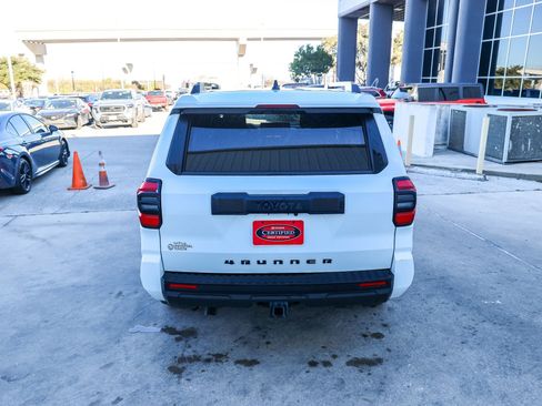 Certified 2025 Toyota 4Runner Limited image 8