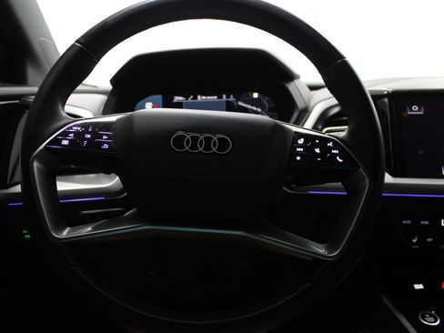 Used 2024 Audi Q4 e-tron Premium Plus w/ Premium Plus AWD/4WD image 27