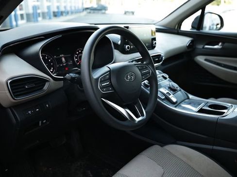 Used 2023 Hyundai Santa Fe SE image 18