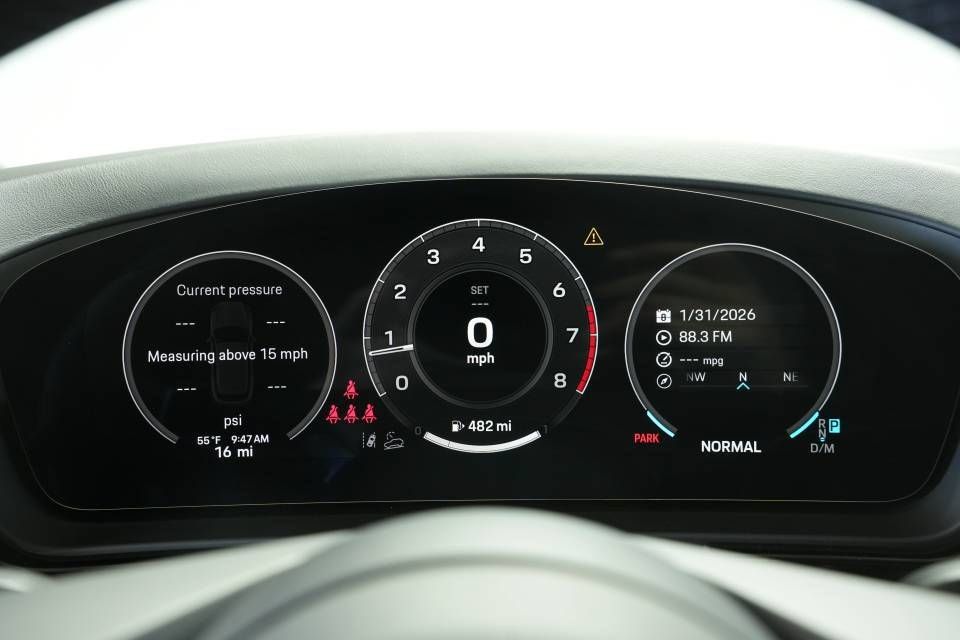 Certified 2026 Porsche Cayenne AWD/4WD image 14