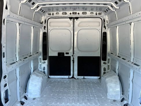 Used 2024 RAM ProMaster 2500 w/ Safety Group FWD image 26
