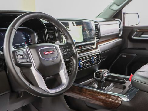 Used 2023 GMC Sierra 1500 Elevation image 25
