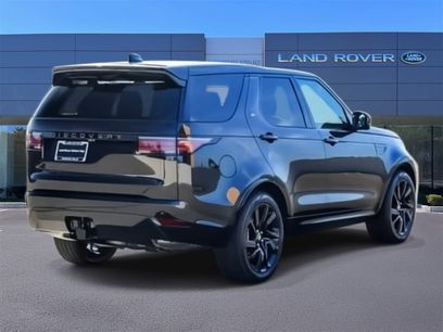 New 2025 Land Rover Discovery Dynamic SE