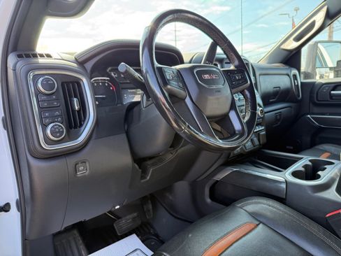 Used 2022 GMC Sierra 2500 AT4 w/ AT4 Preferred Package AWD/4WD image 18