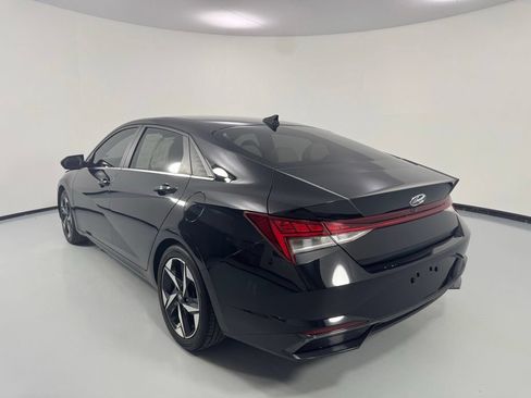 Used 2023 Hyundai Elantra Limited FWD image 5