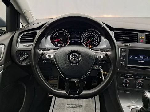 Used 2017 Volkswagen Golf Alltrack S AWD/4WD image 9
