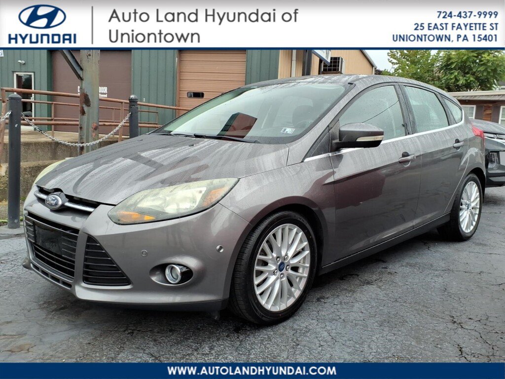 Used 2013 Ford Focus Titanium w/ Titanium Handling Pkg FWD image 1