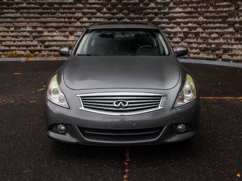 Used 2013 INFINITI G37 x w/ Premium Pkg image 2