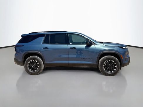 Used 2025 Chevrolet Traverse Z71 w/ Driver Confidence Package AWD/4WD image 8