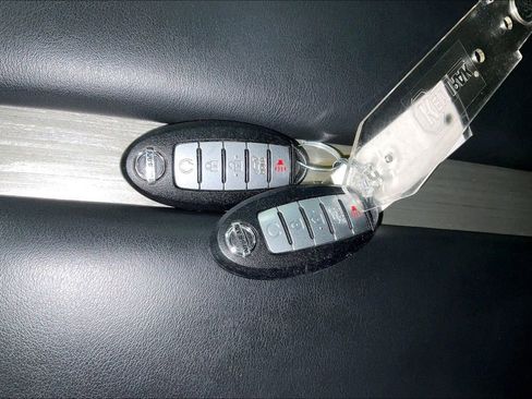 Used 2018 Nissan Murano SL w/ Moonroof Package image 13