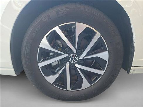 Used 2025 Volkswagen Jetta S image 22