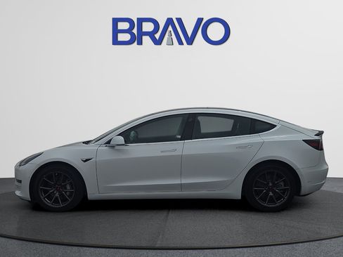 Used 2020 Tesla Model 3 Long Range AWD/4WD image 2