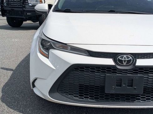 Used 2022 Toyota Corolla LE FWD image 9