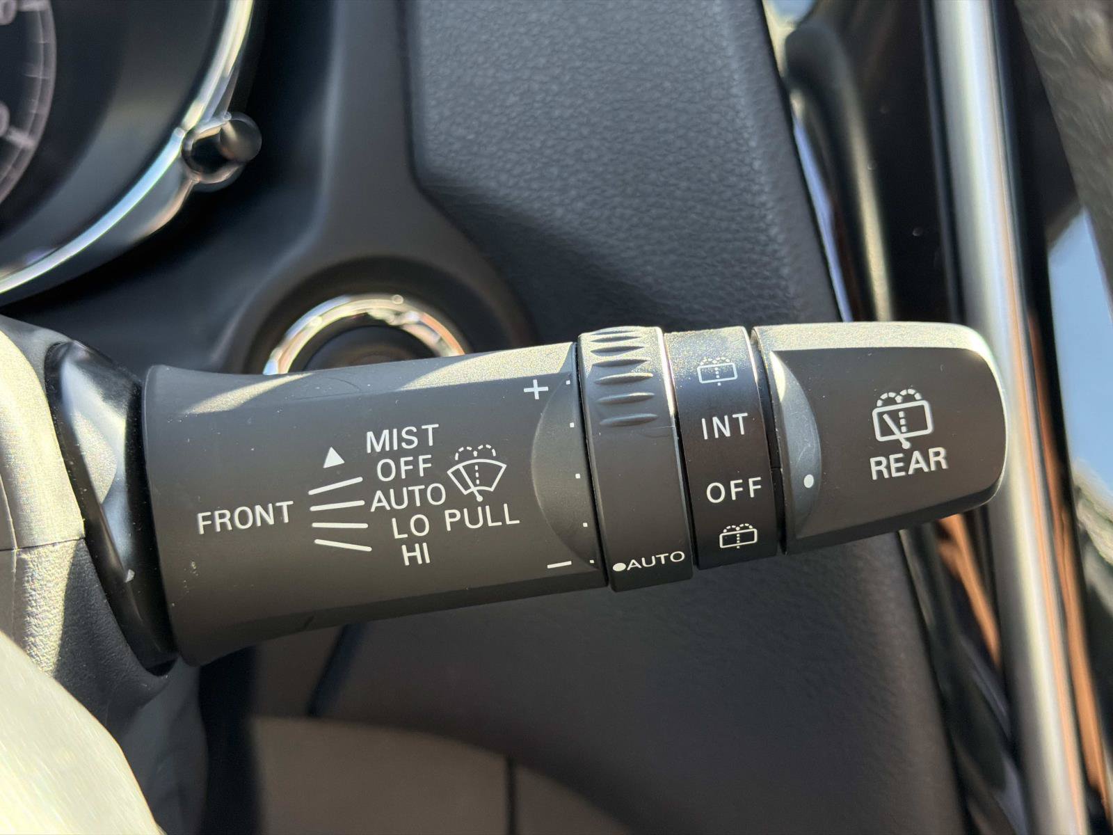 Used 2025 Mitsubishi Outlander Sport SE AWD/4WD image 28