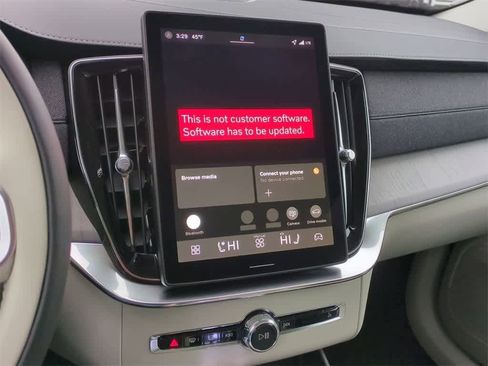 New 2026 Volvo XC90 B6 Ultra image 27