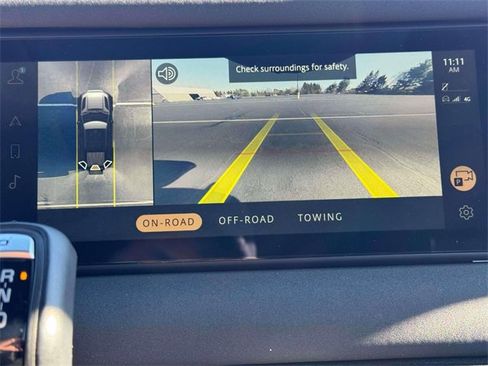 Used 2023 Land Rover Defender 110 X-Dynamic SE image 30