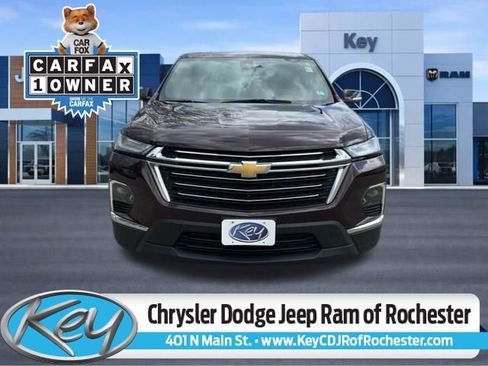 Used 2023 Chevrolet Traverse LT w/ LT Premium Package AWD/4WD image 1