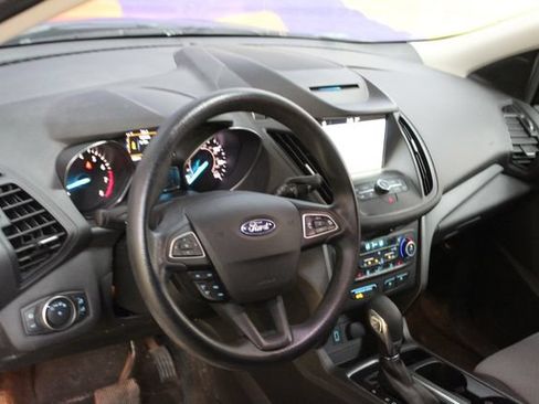 Used 2018 Ford Escape SE w/ SE SYNC Package FWD image 14