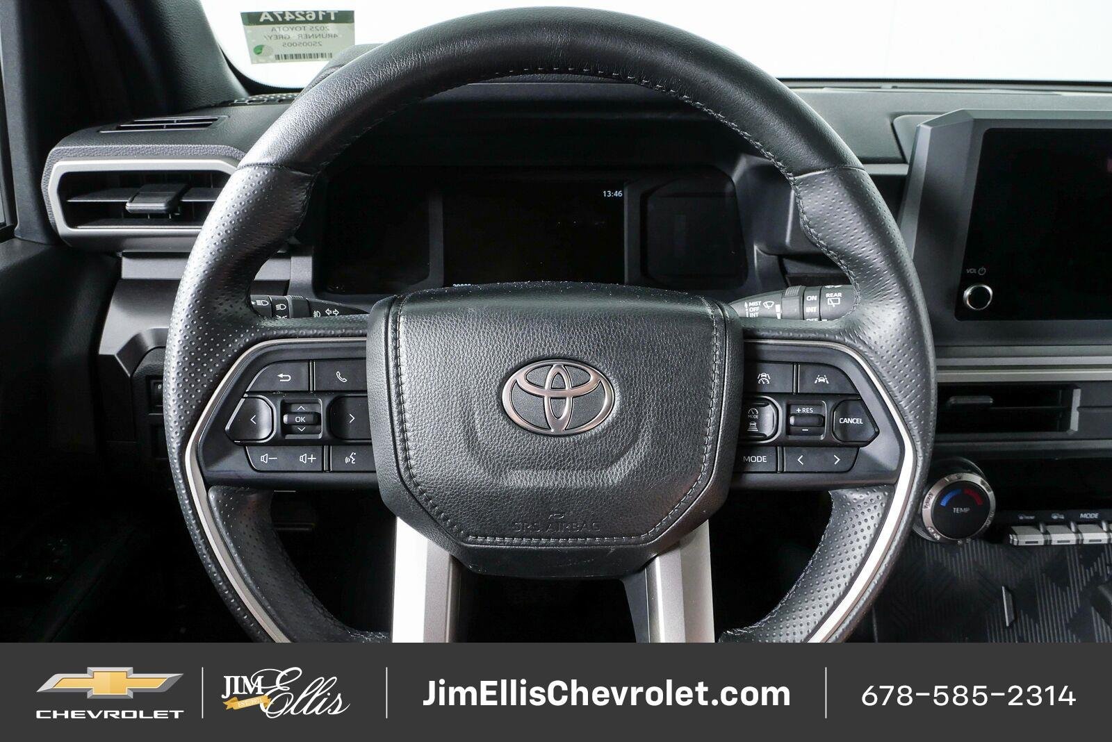 Used 2025 Toyota 4Runner SR5 RWD image 10