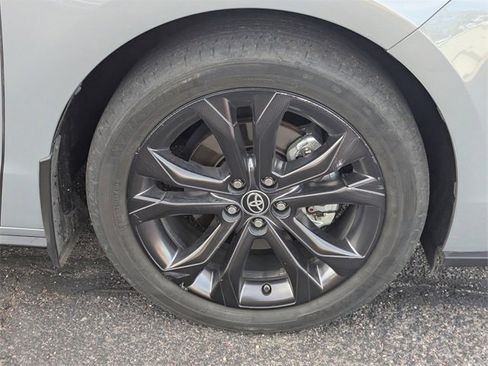 Used 2023 Toyota Sienna XSE image 8