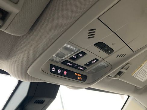 Used 2022 GMC Terrain Denali w/ Denali Premium Package image 28