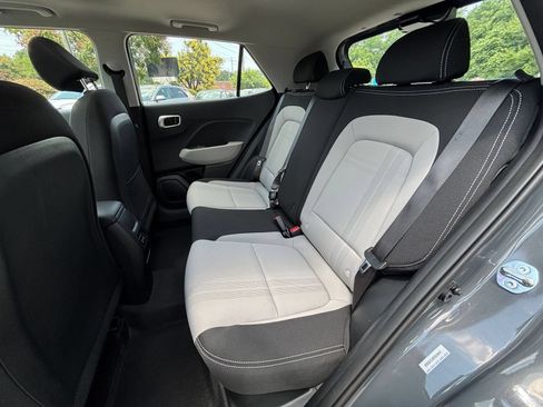 Used 2026 Hyundai Venue SEL FWD image 33