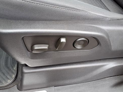 Used 2023 Chevrolet Silverado 1500 LT image 5