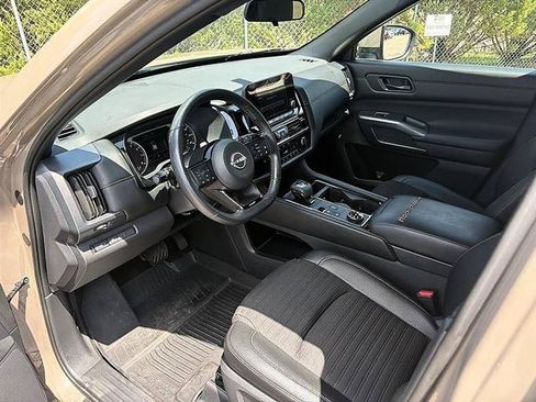 Used 2023 Nissan Pathfinder Rock Creek AWD/4WD image 15