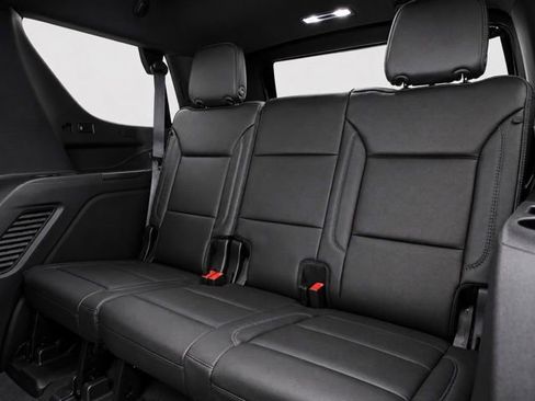 Used 2026 GMC Yukon Denali w/ Sun & Power Step Package AWD/4WD image 15