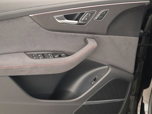 New 2026 Audi RS Q8 performance image 23