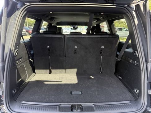 Used 2024 Jeep Wagoneer Series II w/ Flexible Seating Group image 8