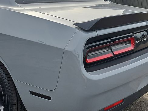 Used 2022 Dodge Challenger R/T Scat Pack w/ Plus Package image 35