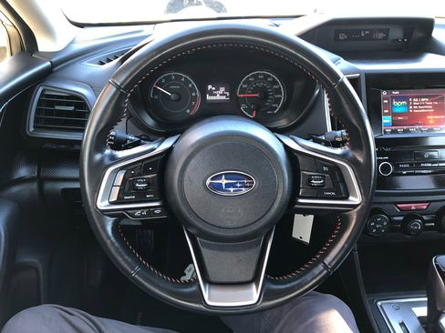Used 2019 Subaru Crosstrek 2.0i Premium image 11