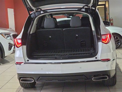 Used 2024 Acura MDX FWD w/ Technology Package image 10