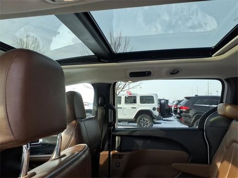 Used 2019 Chrysler Pacifica Limited w/ Advanced Safetytec Group image 13