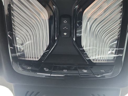 Used 2020 BMW X7 M50i image 49