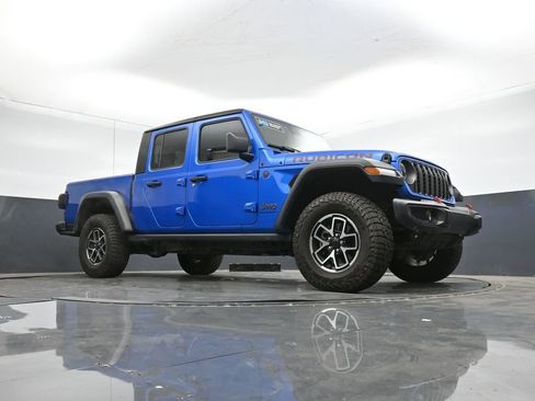 Used 2025 Jeep Gladiator Rubicon image 39