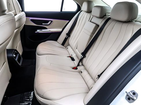 Used 2026 Mercedes-Benz E 350 Sedan image 8