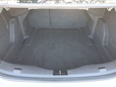 Used 2019 Chevrolet Cruze LT image 31