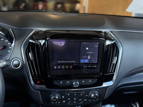 Used 2023 Chevrolet Traverse RS AWD/4WD image 37