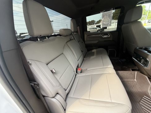 Used 2023 Chevrolet Silverado 1500 LTZ AWD/4WD image 20