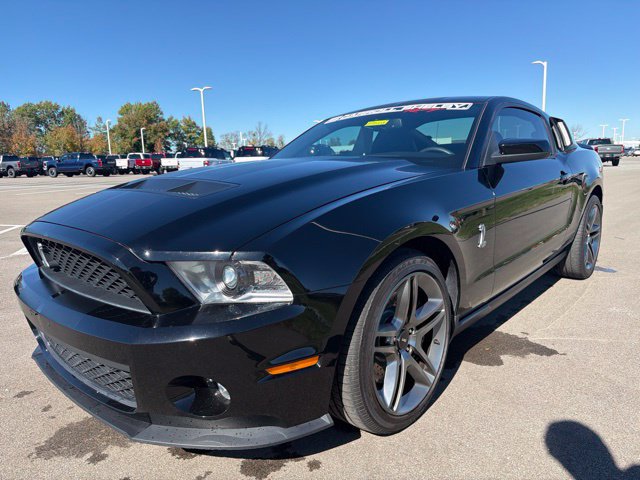 Used 2010 Ford Mustang Shelby GT500 RWD image 2