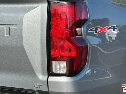 Certified 2023 Chevrolet Colorado LT w/ LT Convenience Package II image 33