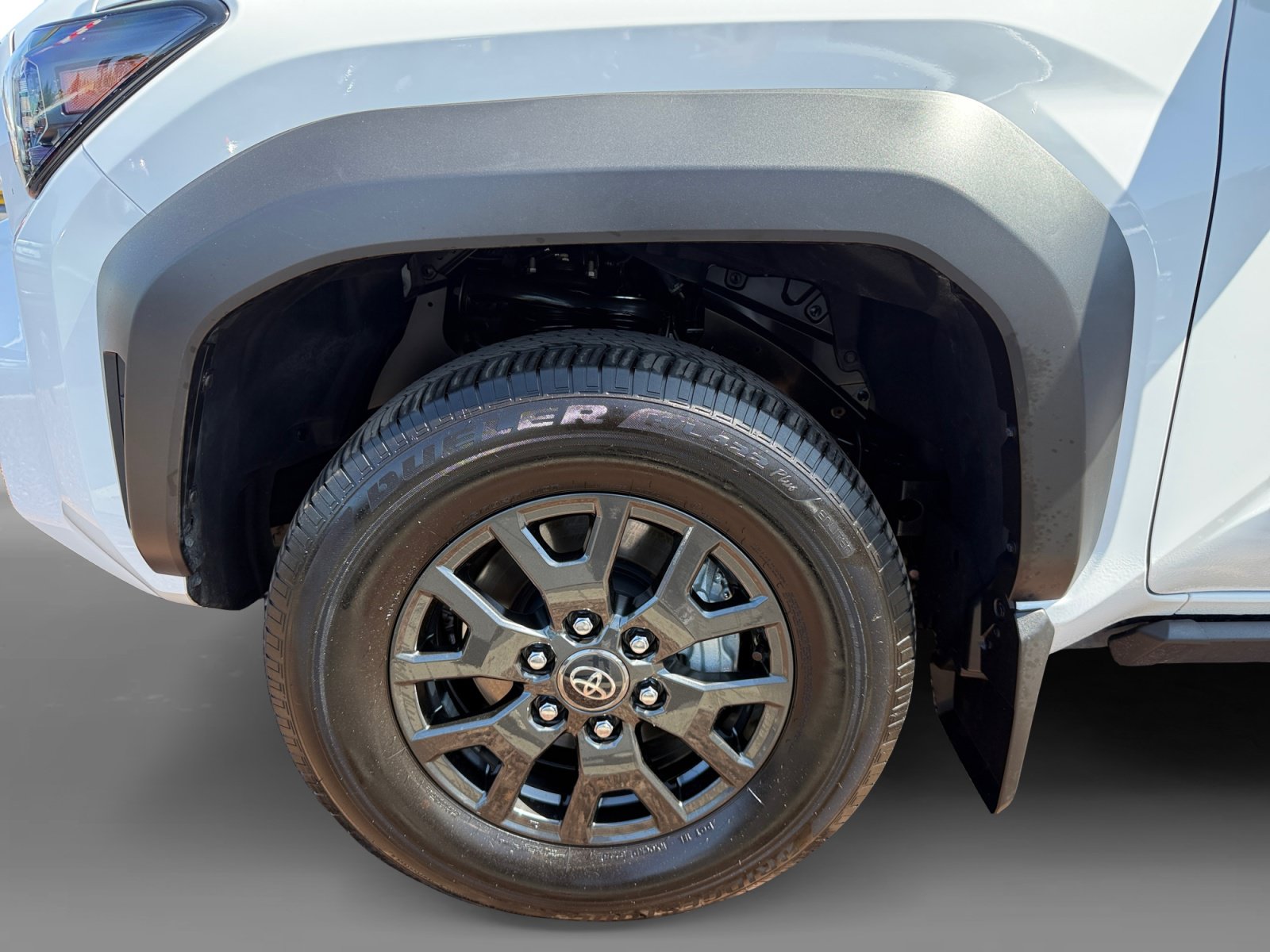 Used 2025 Toyota 4Runner SR5 AWD/4WD image 9