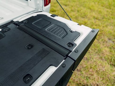 New 2025 Ford F150 Lariat w/ Equipment Group 502A High image 21