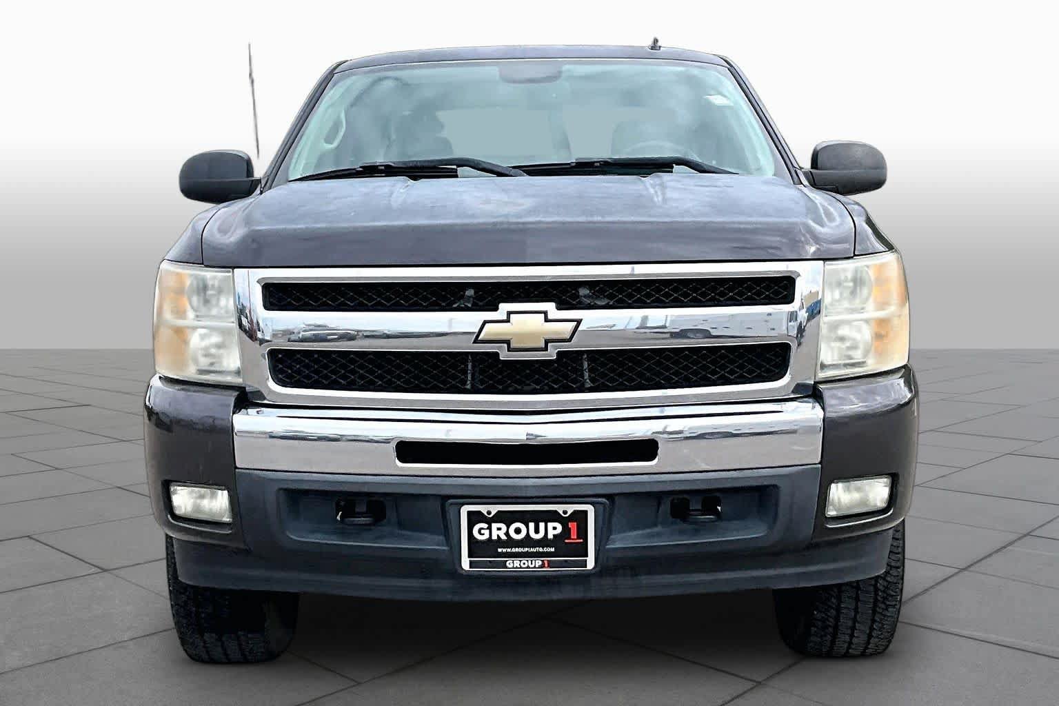 Used 2011 Chevrolet Silverado 1500 LT w/ All-Star Edition AWD/4WD image 3