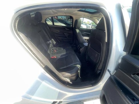 Used 2017 Jaguar XE Prestige RWD image 10