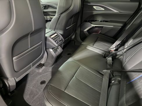 New 2026 Cadillac Lyriq V image 41