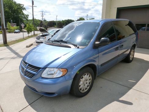 Used 2007 Dodge Grand Caravan w/ PWR Convenience Group FWD image 4