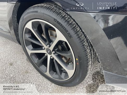 Used 2015 Ford Taurus SEL w/ Equipment Group 201A image 11